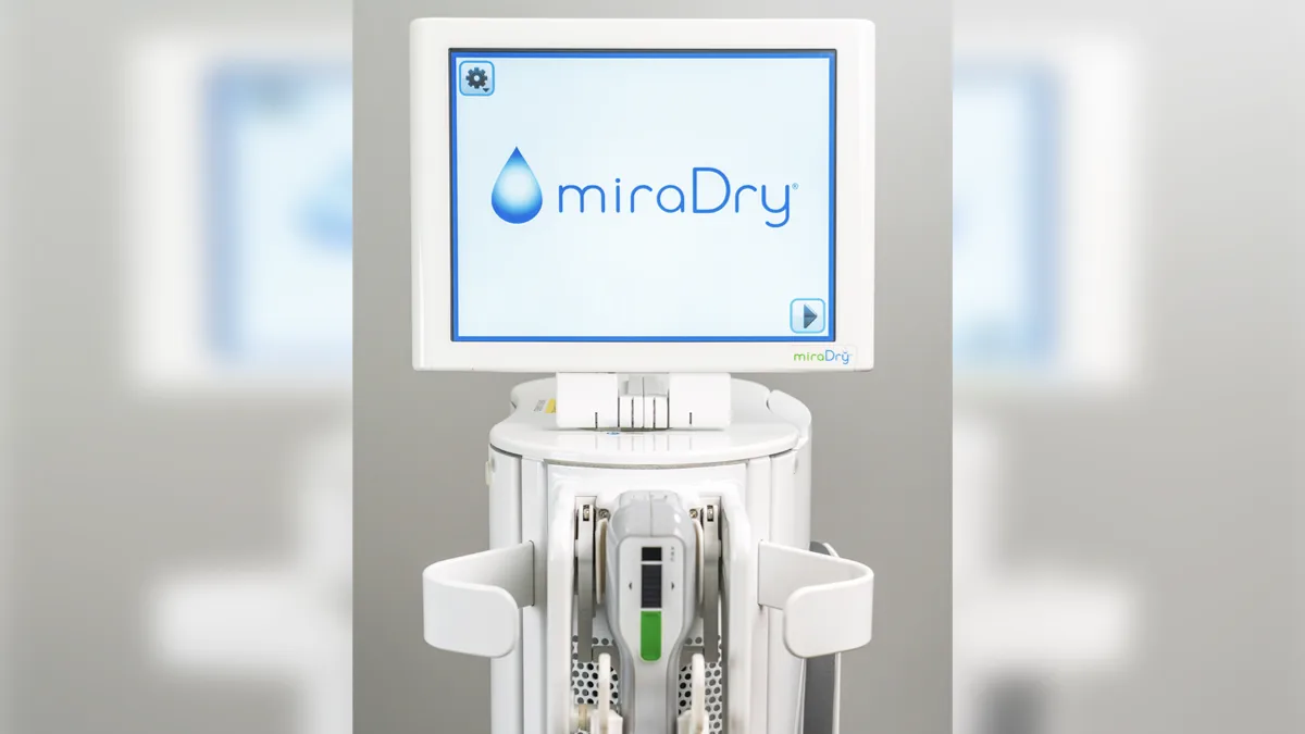 miraDry-System im Behandlungsraum der Ordination